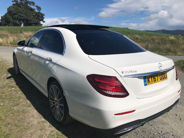 Mercedes E-Class 220 D AMG LINE PREMIUM PLUS in Down