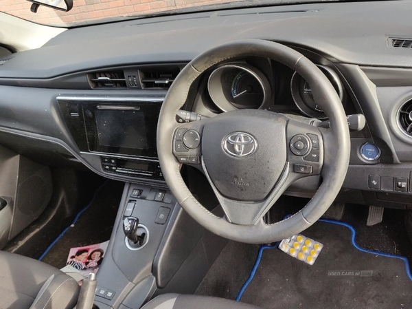 Toyota Auris ICON TSS HYBRD VVT- in Armagh