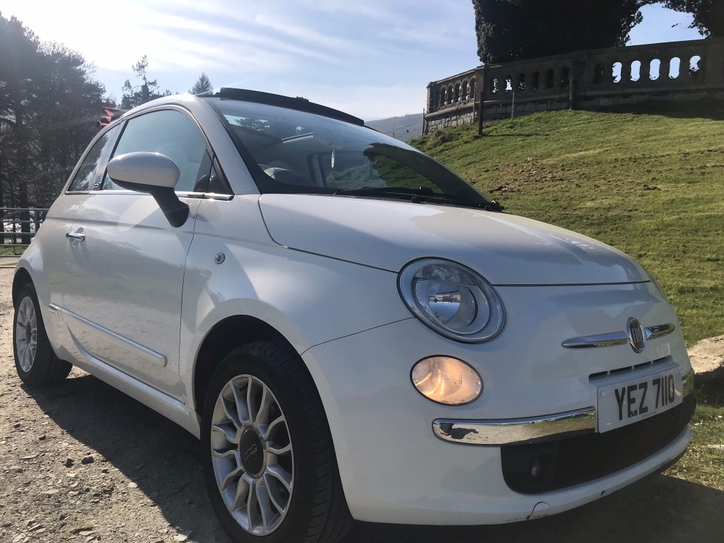 Fiat 500 1.2 Lounge 2dr [Start Stop] Convertible in Down