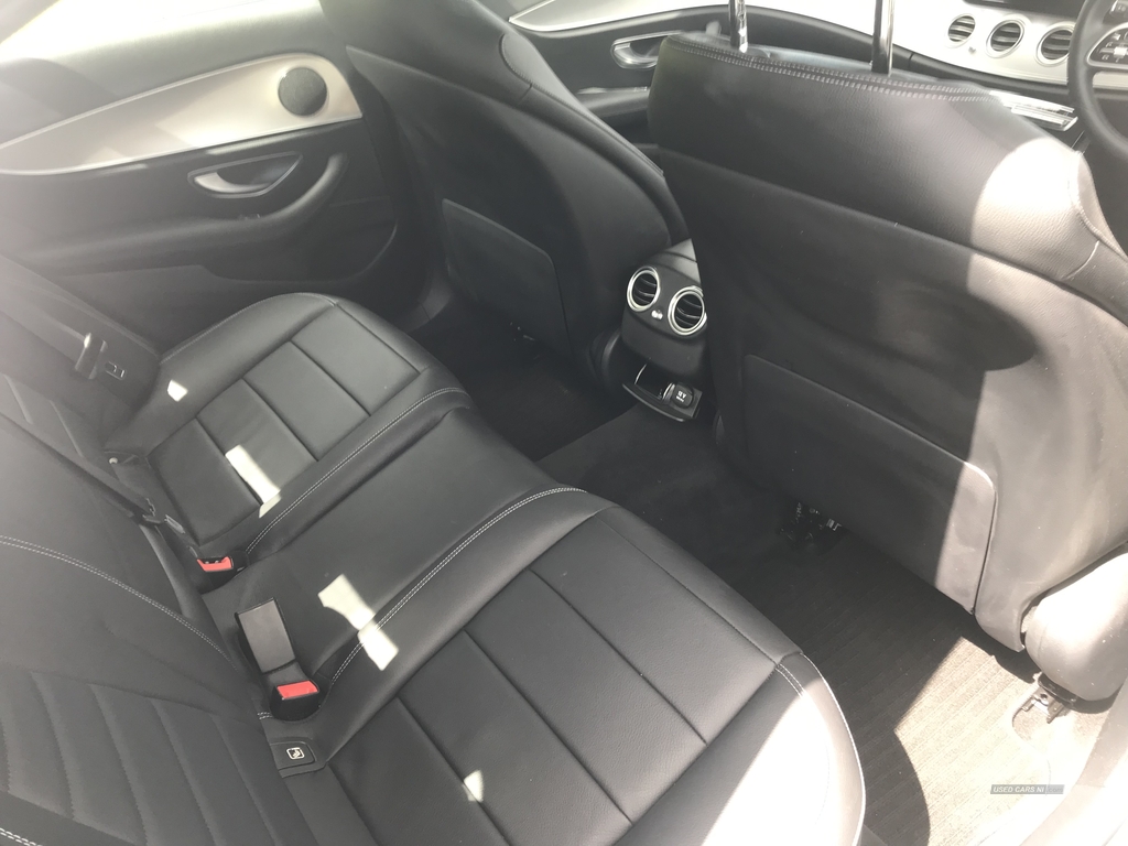 Mercedes E-Class E220d SE 4dr 9G-Tronic in Down