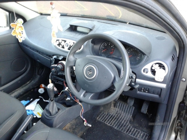 Renault Clio 1.5 dCi 86 Expression 5dr in Armagh