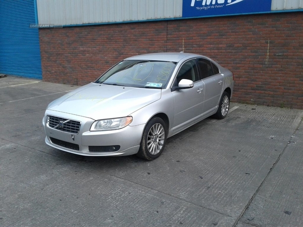 Volvo S80 in Armagh