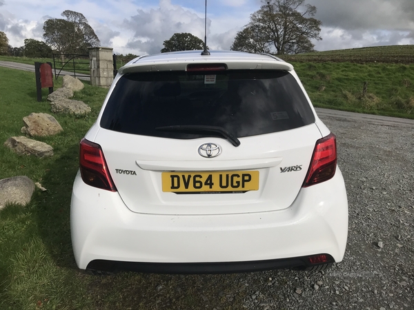 Toyota Yaris SPORT VVT-I in Down