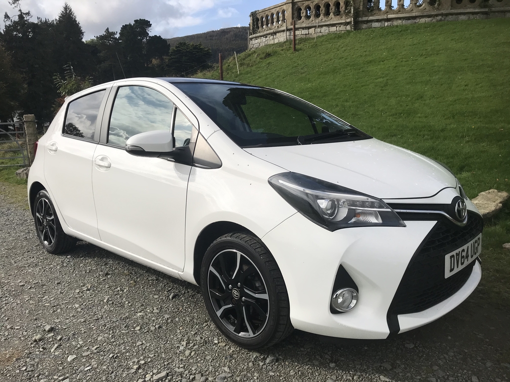 Toyota Yaris SPORT VVT-I in Down