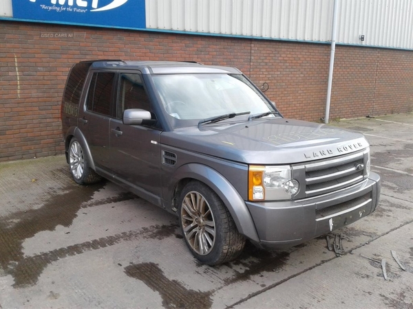 Land Rover Discovery MWB AUTO in Armagh