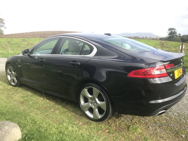 Jaguar XF S PREMIUM LUXURY V6 A in Down