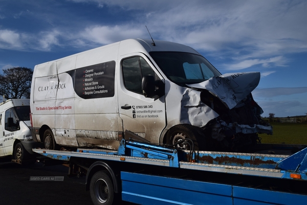 Renault Master LM35 DCI 125 in Derry / Londonderry
