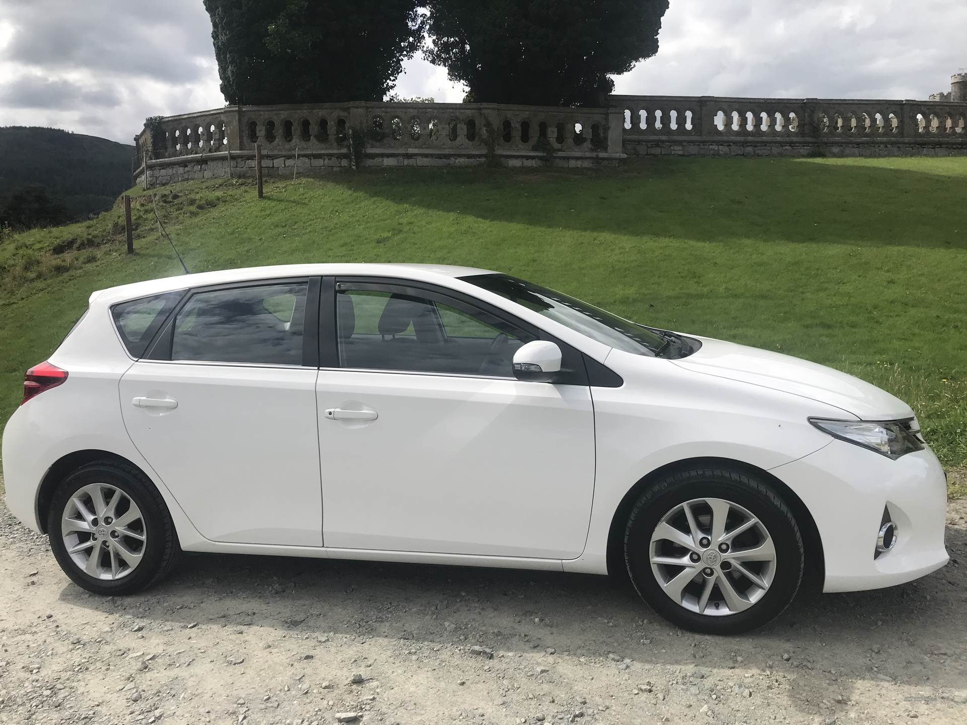 Toyota Auris ICON DUAL VVT-I in Down