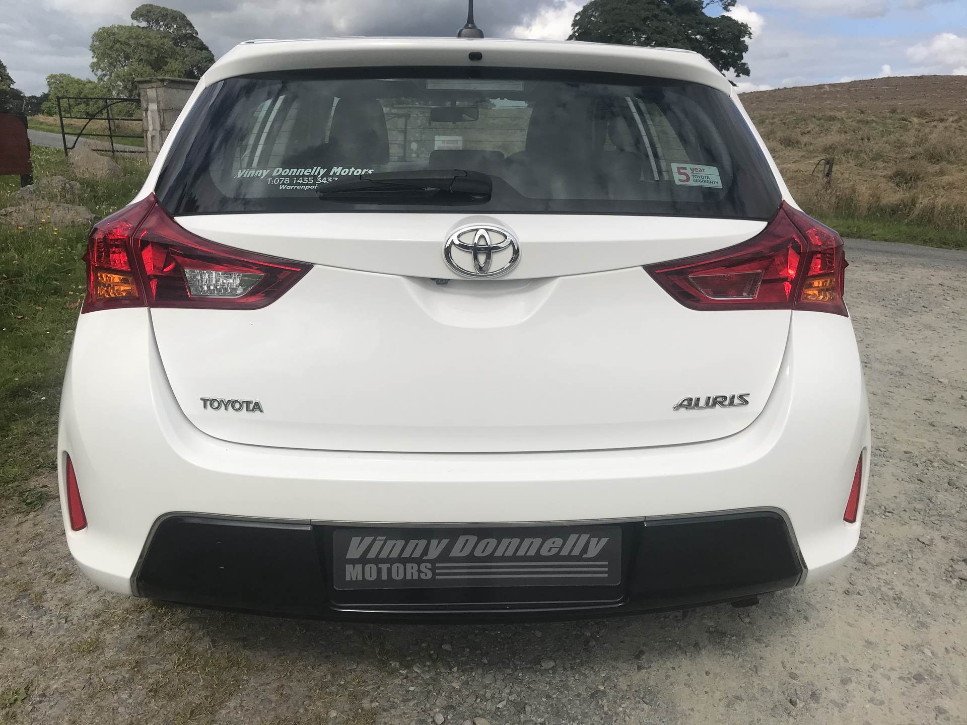 Toyota Auris ICON DUAL VVT-I in Down