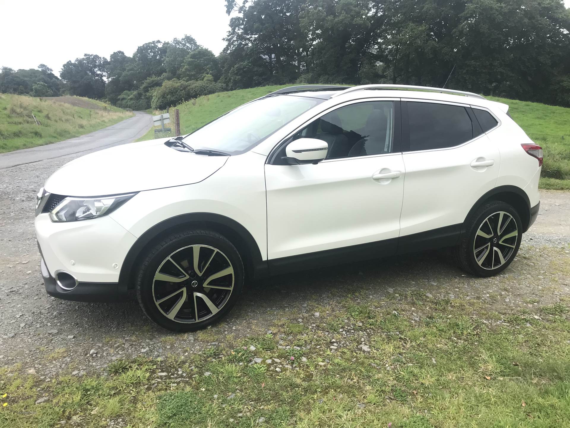 Nissan Qashqai TEKNA DCI CVT in Down