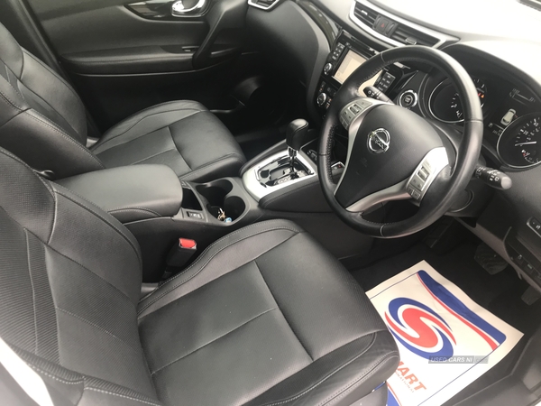 Nissan Qashqai TEKNA DCI CVT in Down