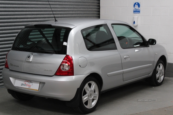 Renault Clio CAMPUS SPORT 16V in Antrim