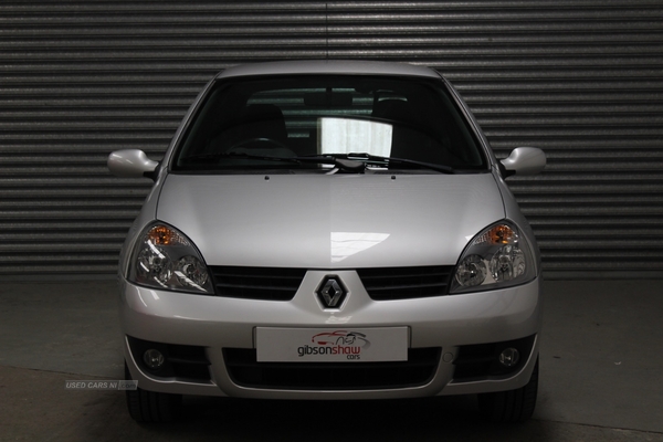 Renault Clio CAMPUS SPORT 16V in Antrim