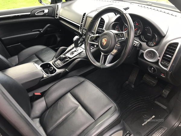 Porsche Cayenne S Diesel Tiptronic in Down