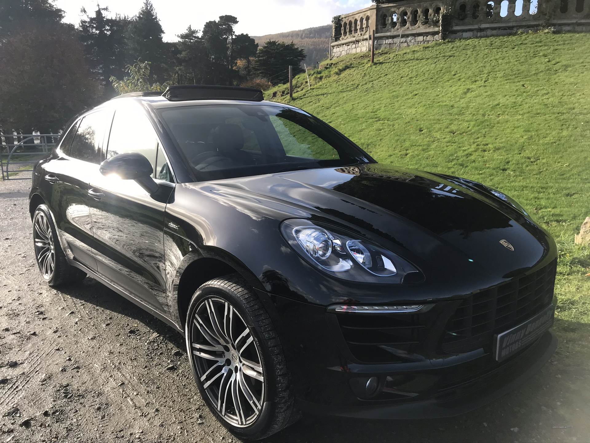 Porsche Macan S D S-A in Down