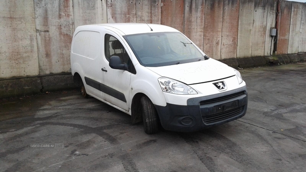 Peugeot Partner 850 S HDI 90 in Armagh