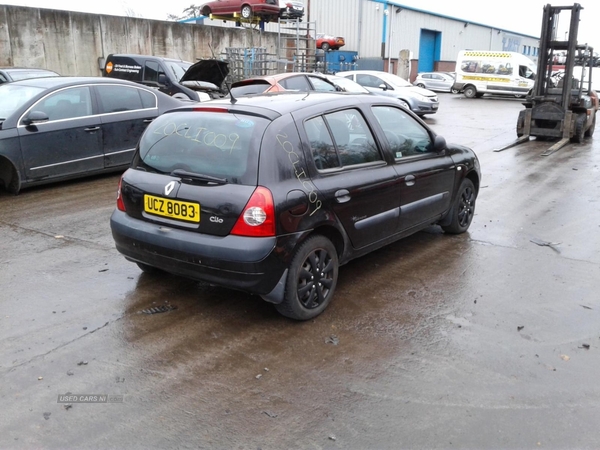 Renault Clio EXTREME 2 16V in Armagh