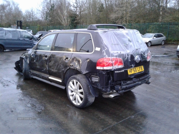 Volkswagen Touareg ALTITUDE V6 TDI A in Armagh