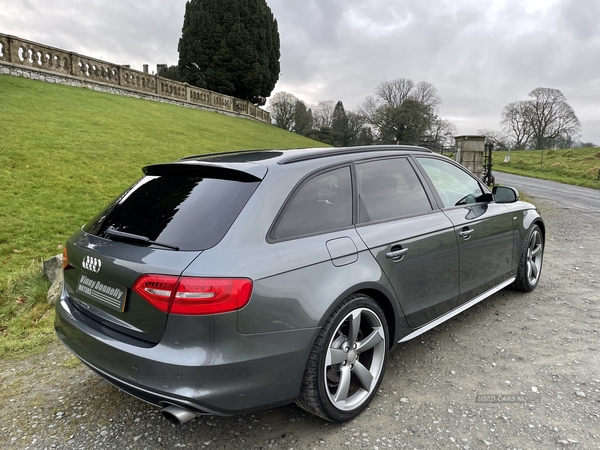 Audi A4 S LINE BLACK ED TFSI Q in Down