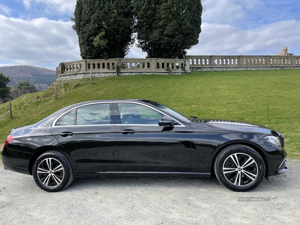 Mercedes E-Class 220 D SAUTO in Down