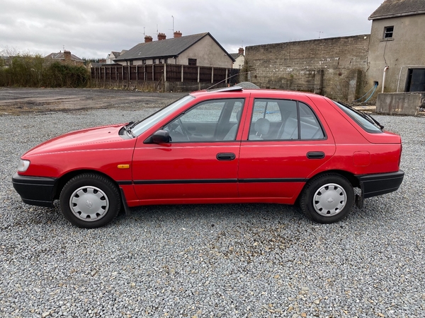 Nissan Sunny LX AUTO in Armagh