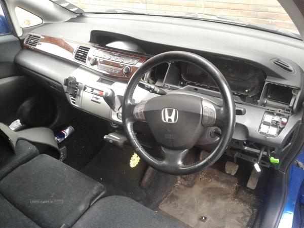 Honda FR-V SPORT in Armagh
