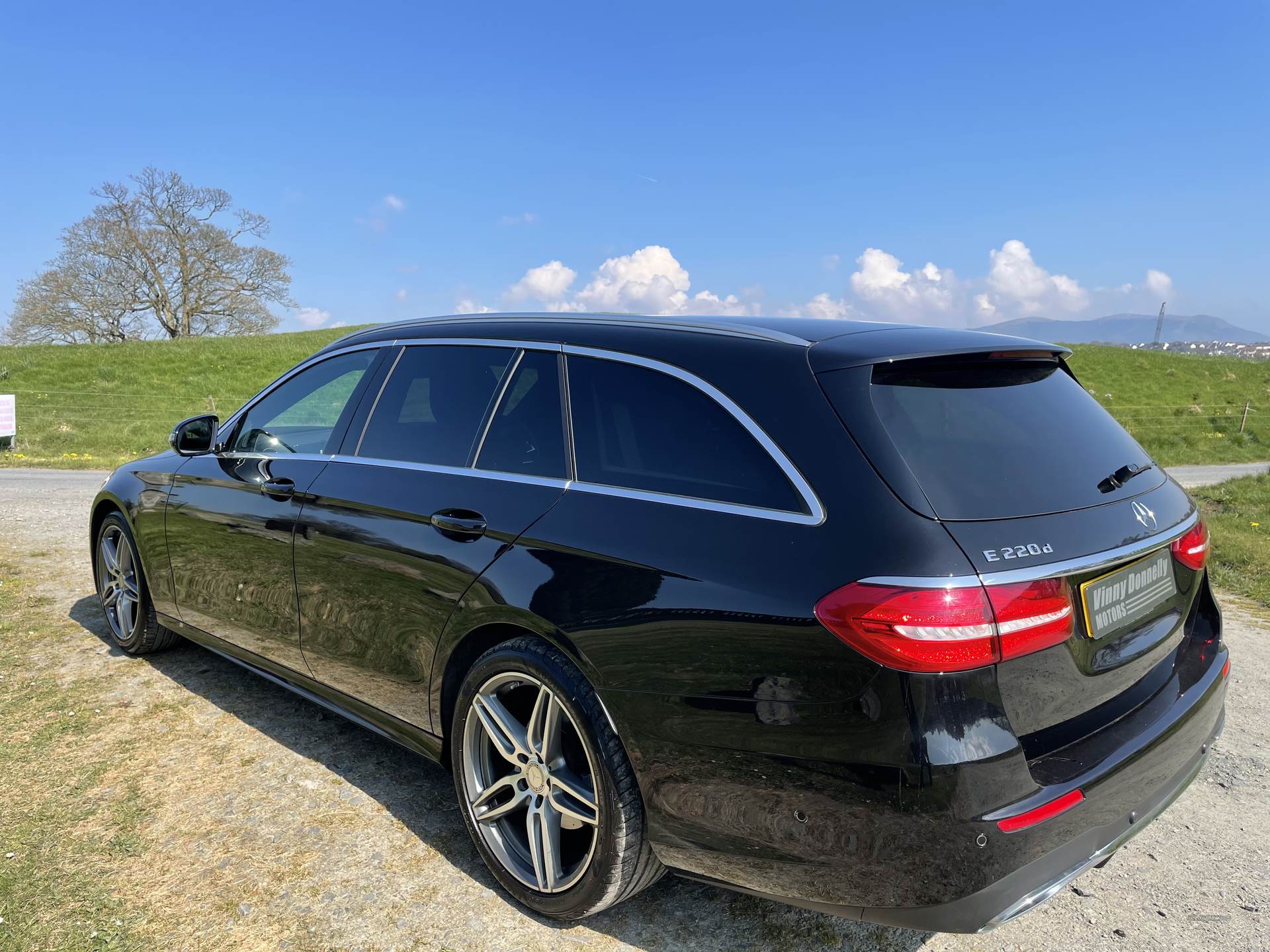 Mercedes E-Class 220 D AMG LINAUTO in Down