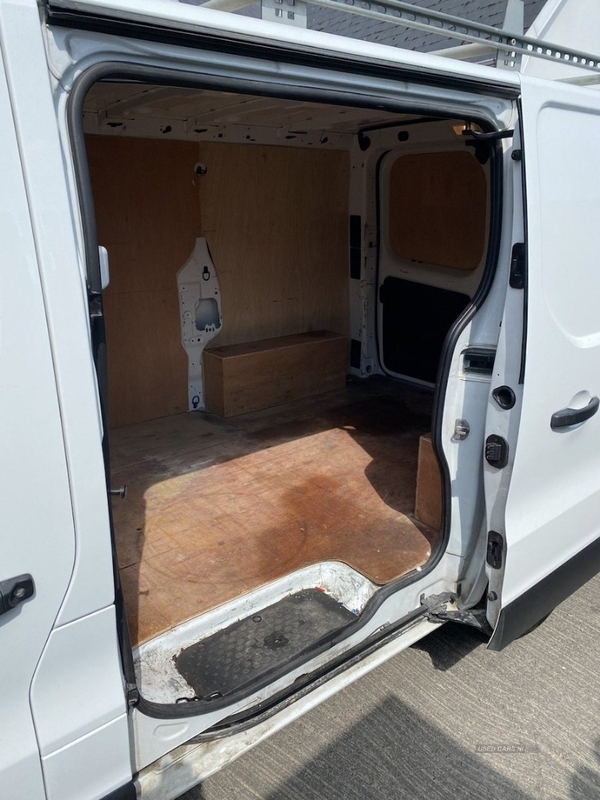 Renault Trafic SL27 BUSINESS DCI in Down
