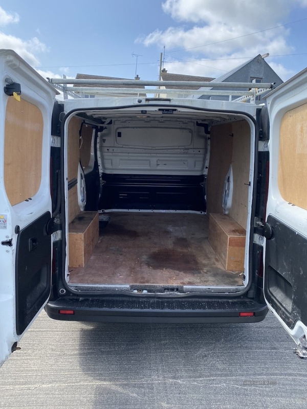 Renault Trafic SL27 BUSINESS DCI in Down