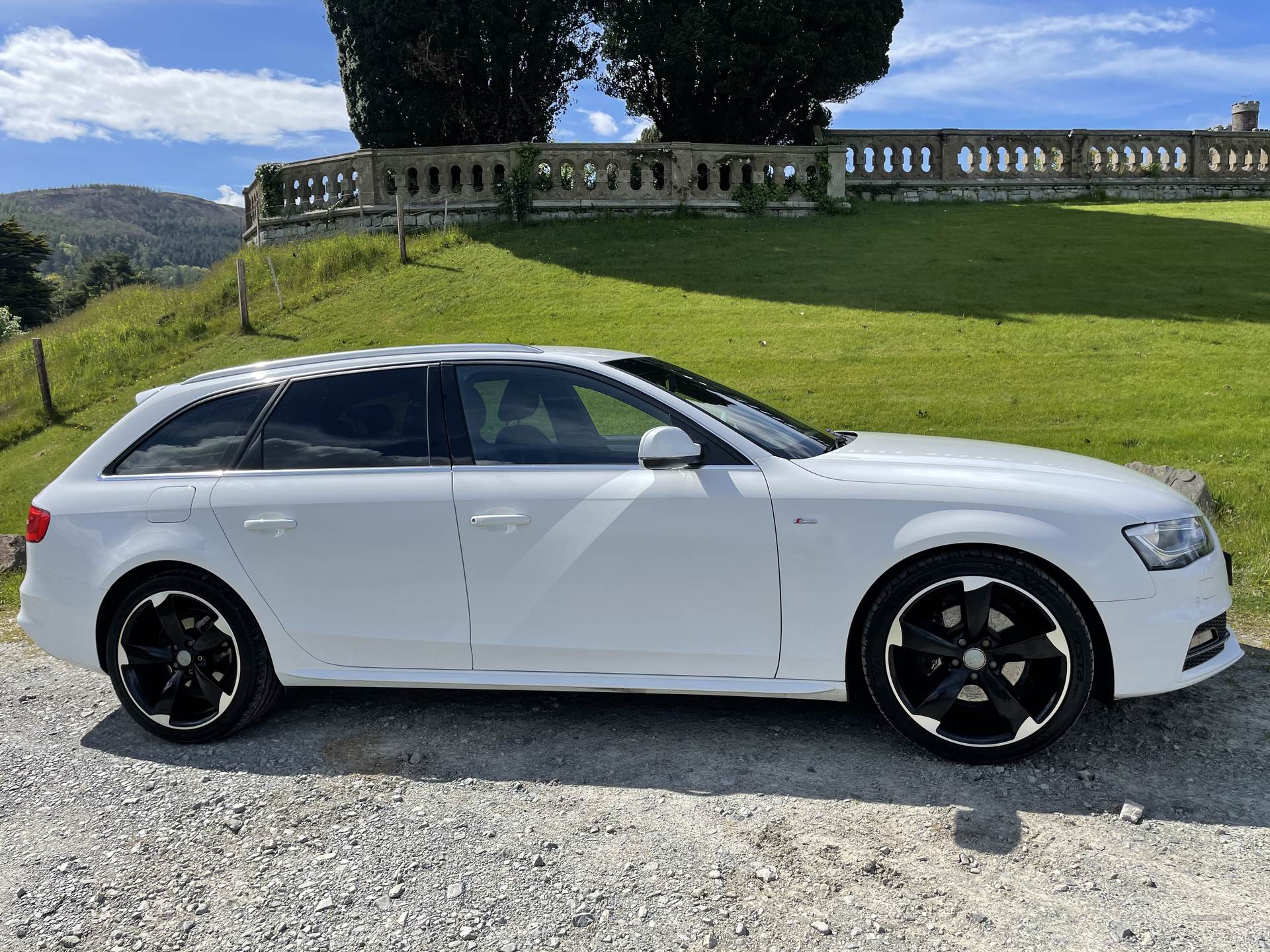 Audi A4 S LINE TDI in Down