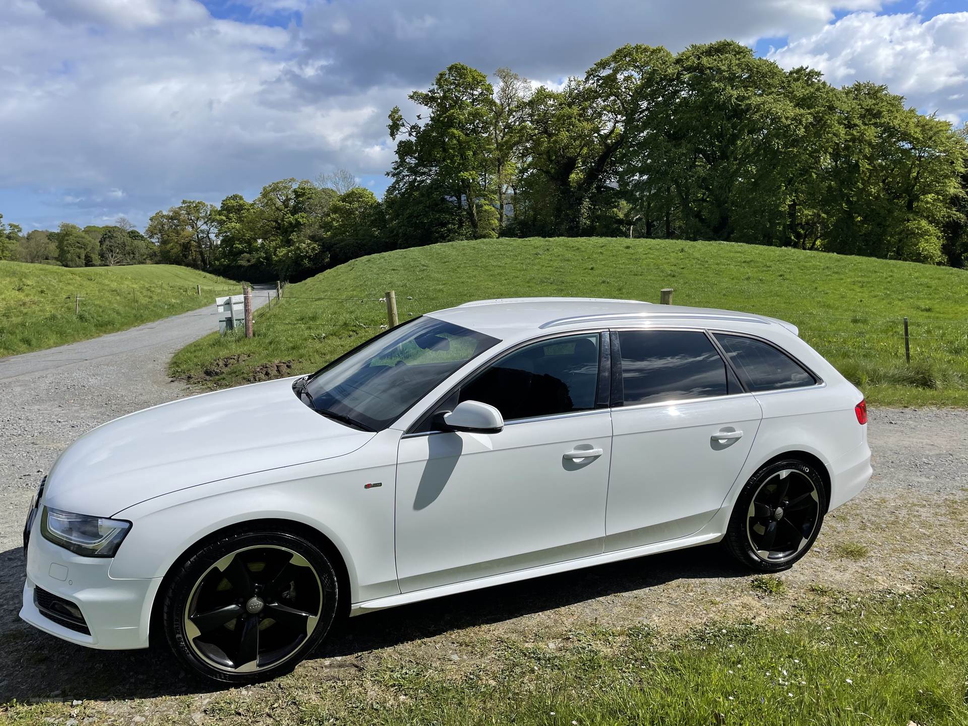 Audi A4 S LINE TDI in Down