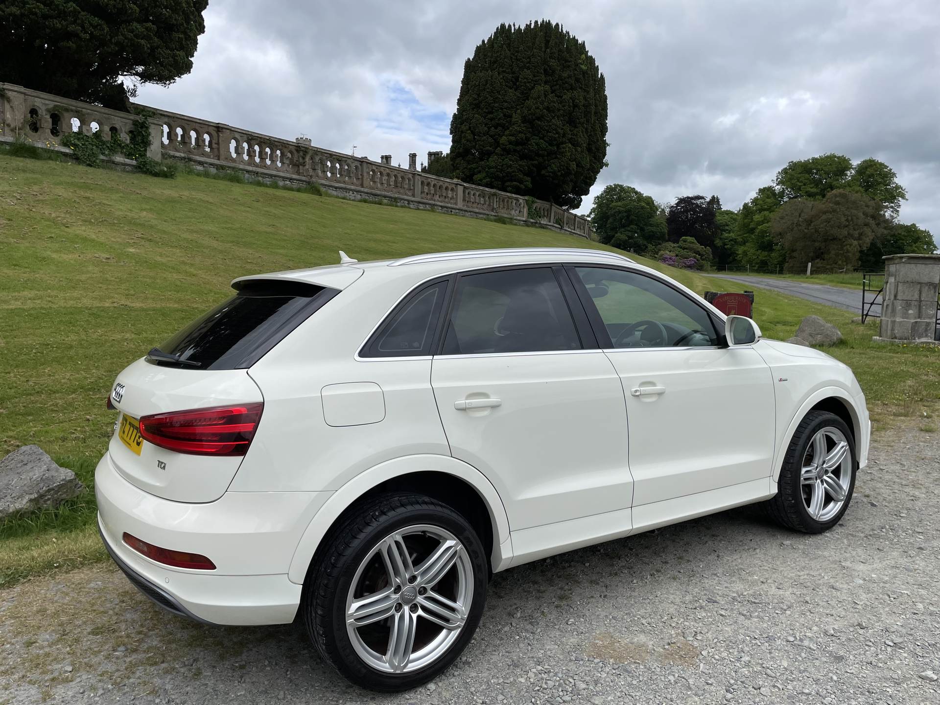 Audi Q3 S LINE TDI in Down