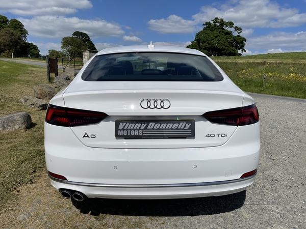 Audi A5 SPORT 40 TDI S-A in Down