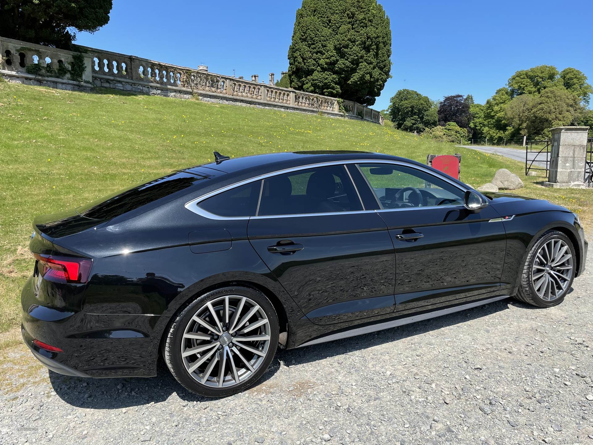 Audi A5 S LINE 40 TDI S-A in Down