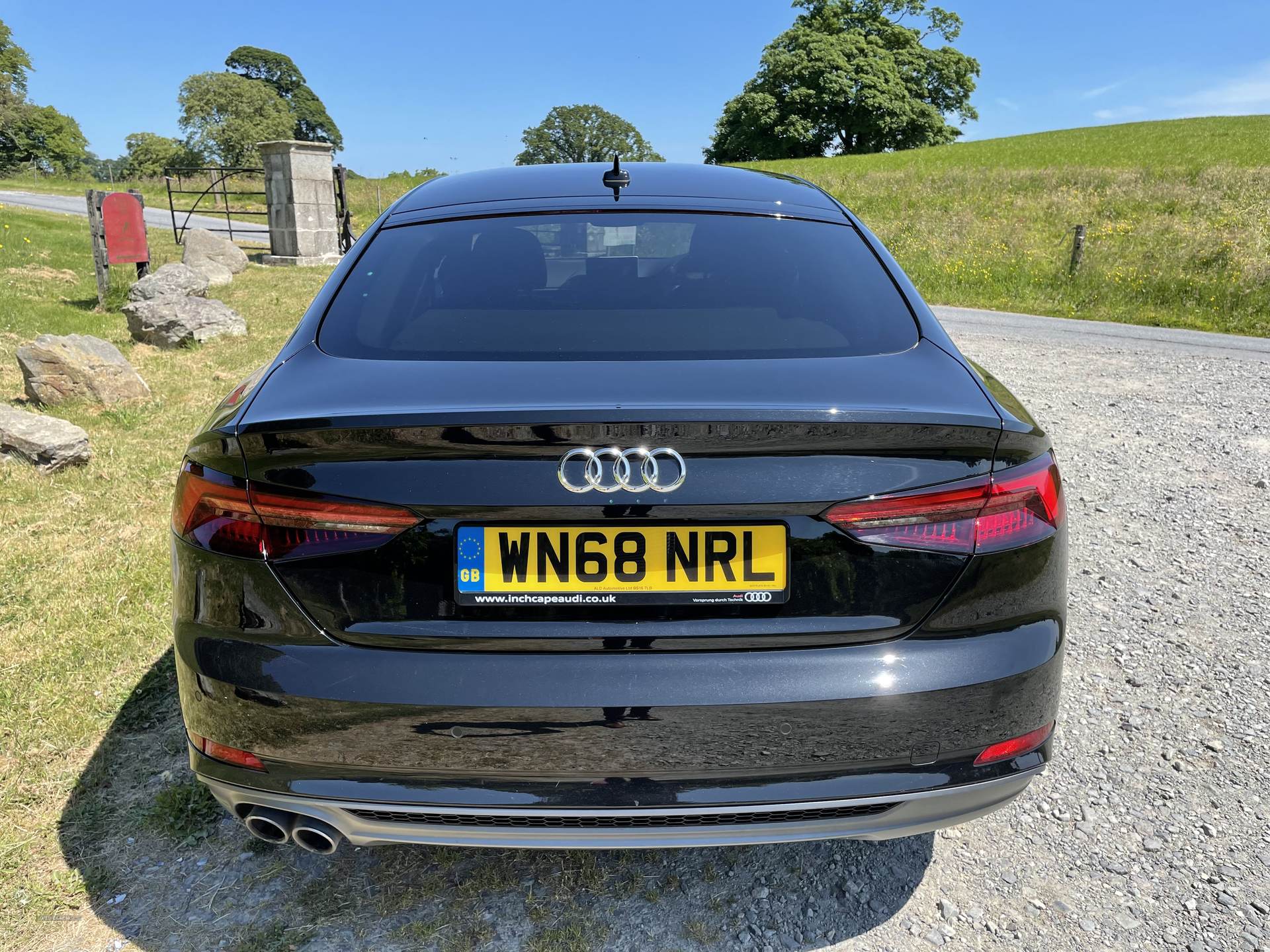 Audi A5 S LINE 40 TDI S-A in Down