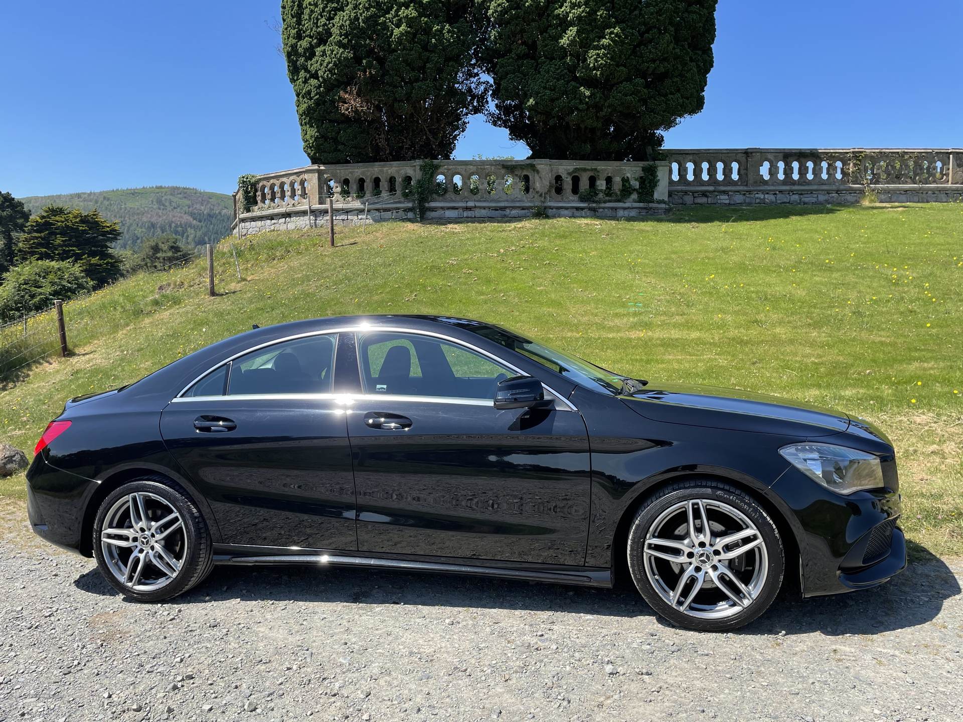 Mercedes CLA-Class 180 AMG LINE EDITION in Down