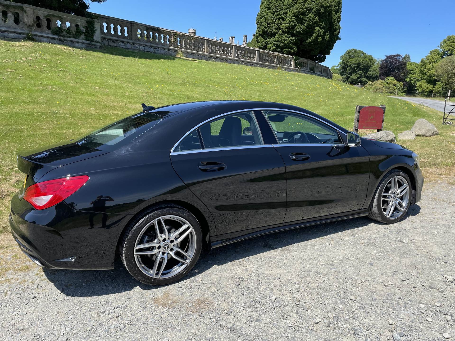 Mercedes CLA-Class 180 AMG LINE EDITION in Down