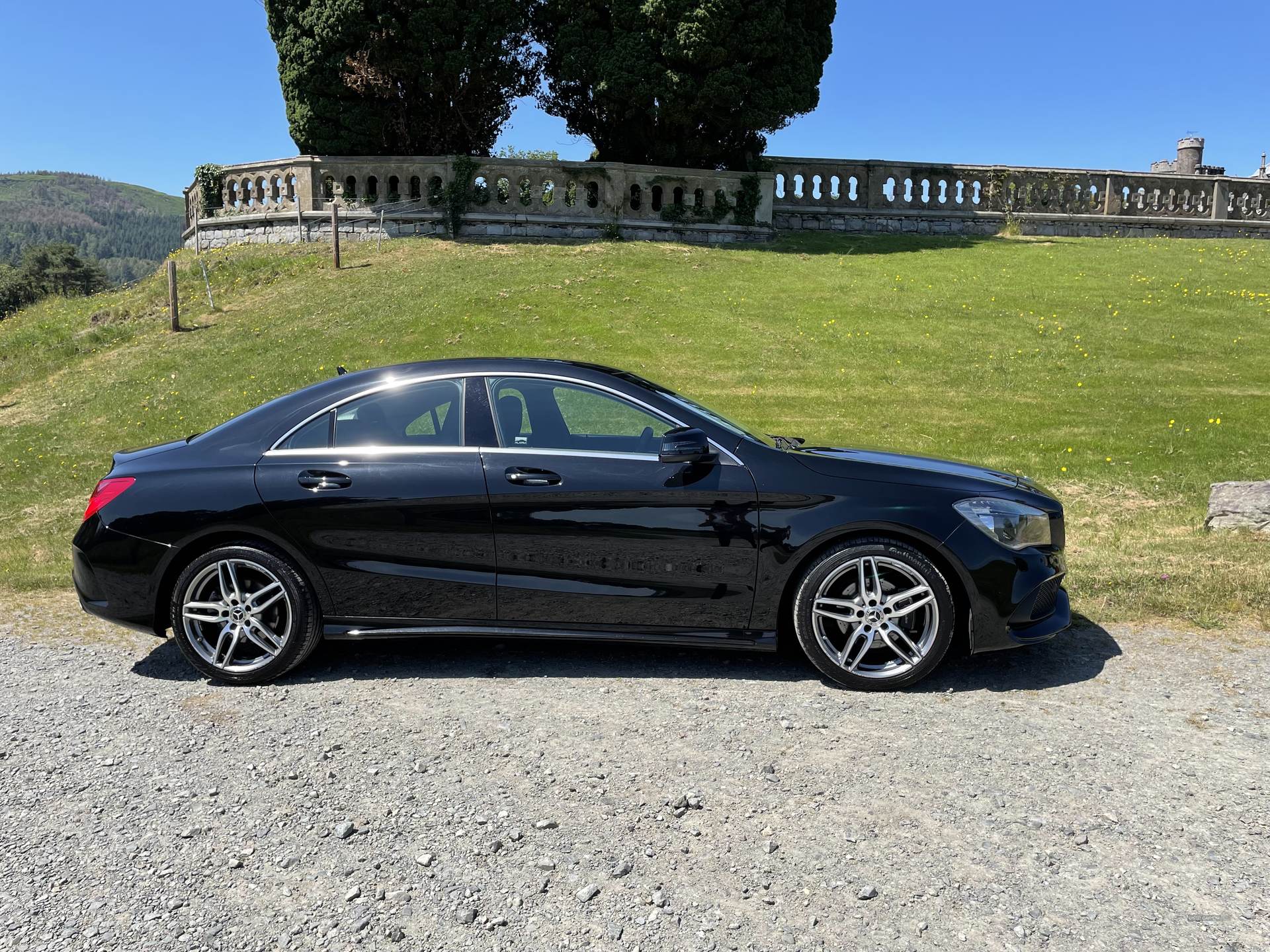 Mercedes CLA-Class 180 AMG LINE EDITION in Down