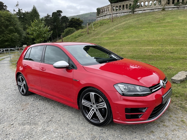 Volkswagen Golf R DSG in Down