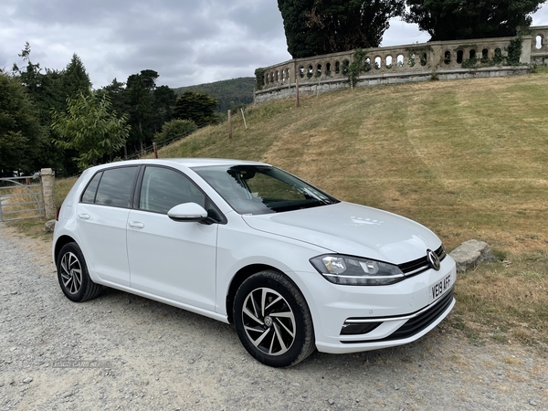 Volkswagen Golf MATCH TDI in Down