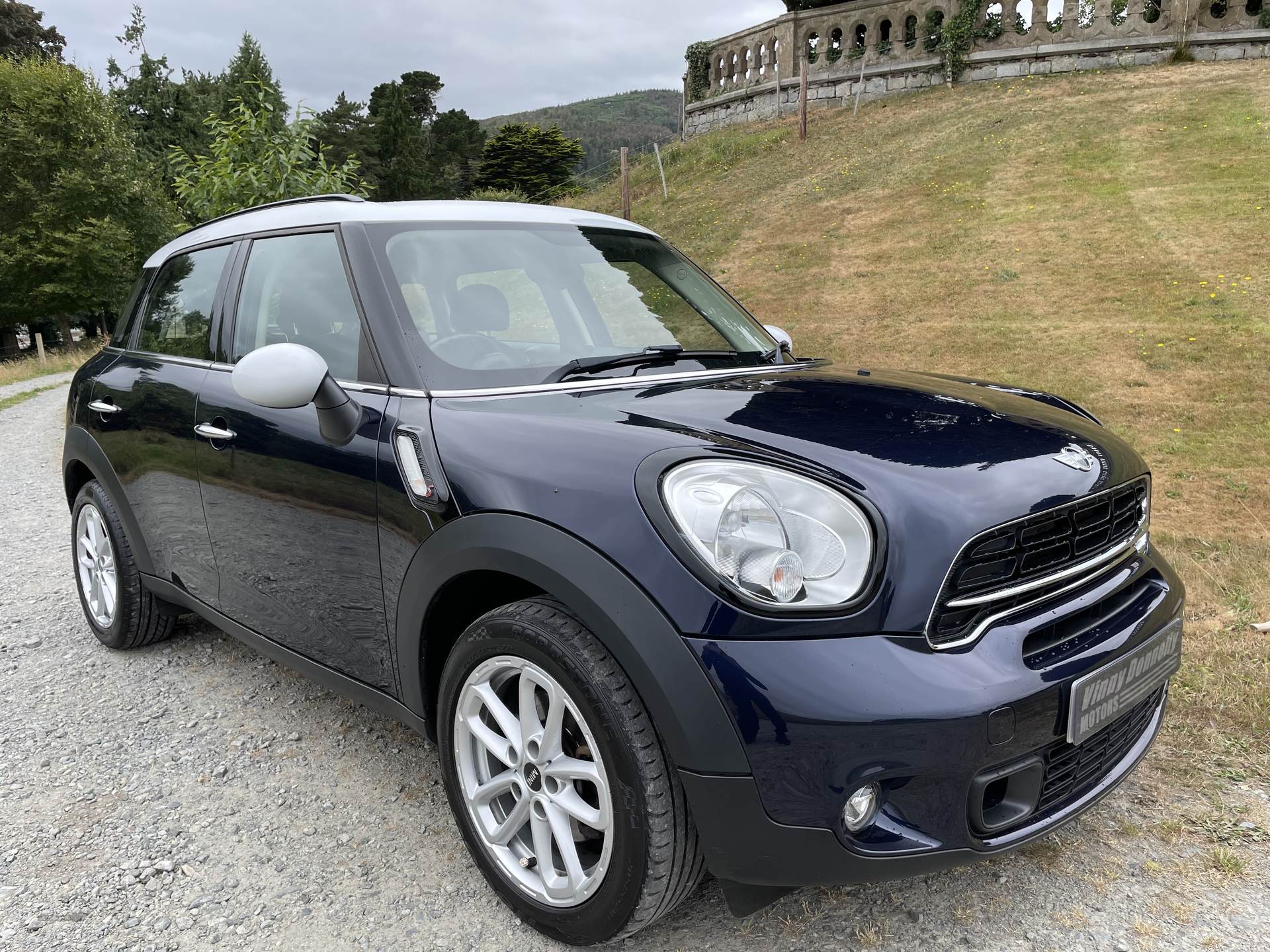 MINI Countryman SD in Down