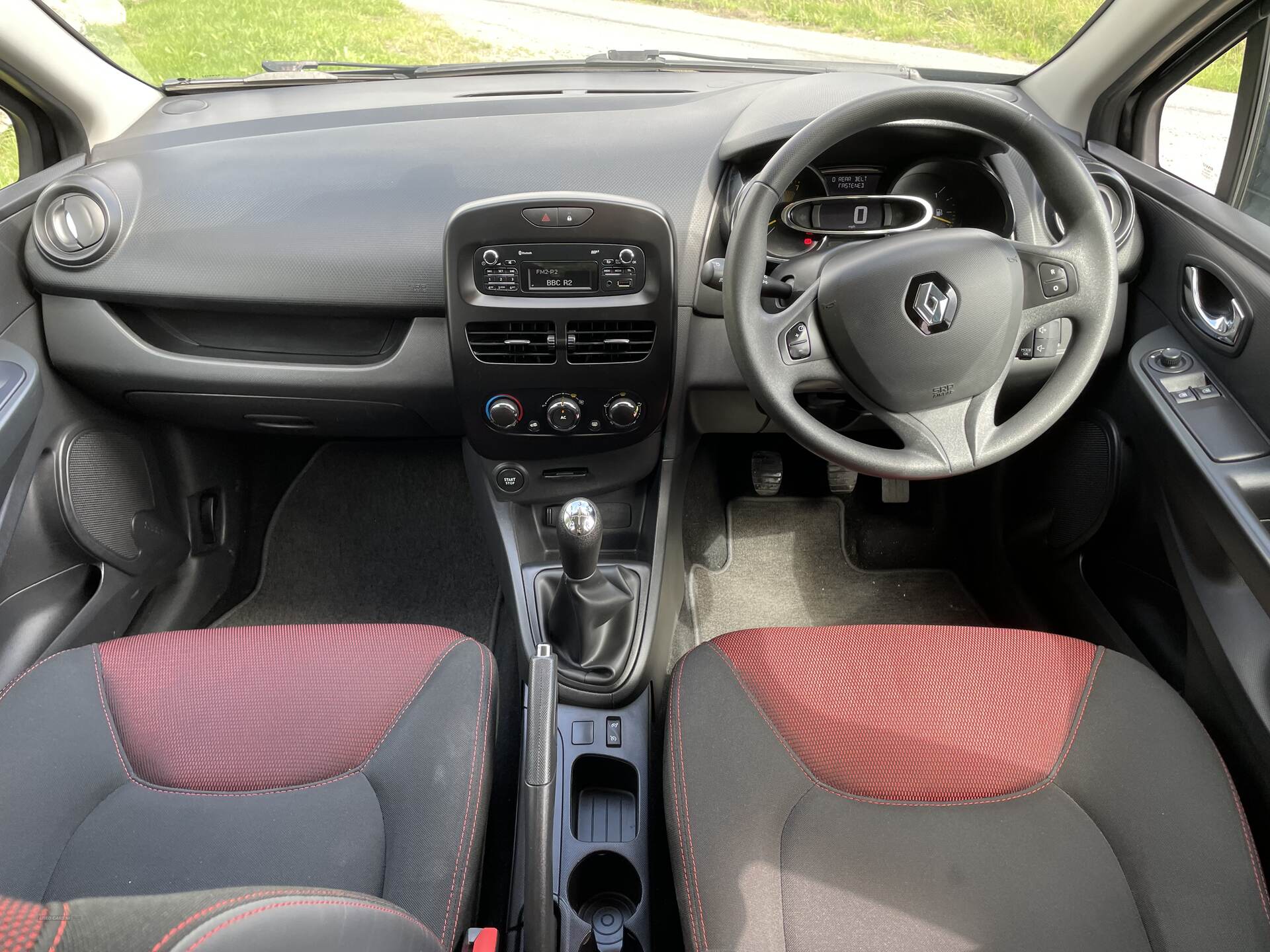 Renault Clio EXPRESSION PLUS 16V in Down