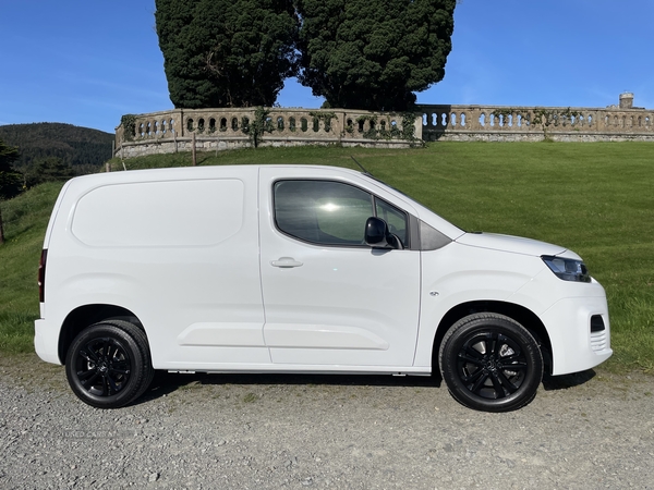 Citroen Berlingo M DIESEL in Down