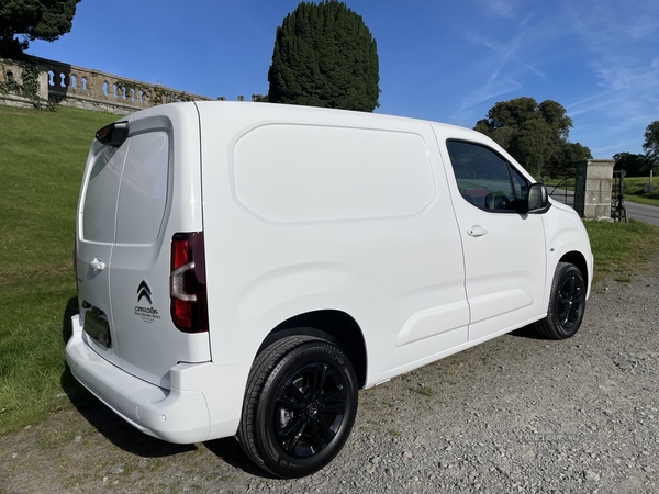 Citroen Berlingo M DIESEL in Down