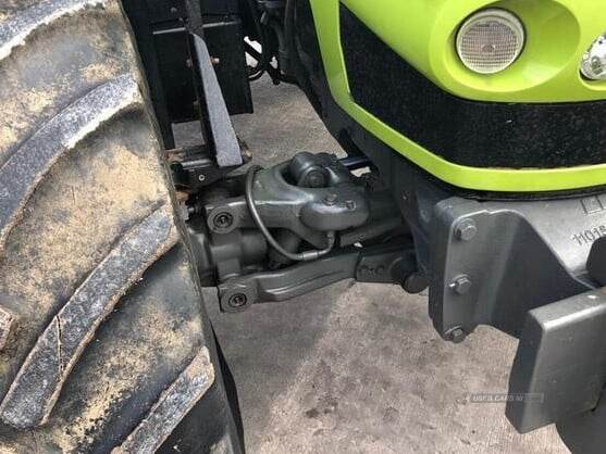 2012 Claas Arion 620 CIS