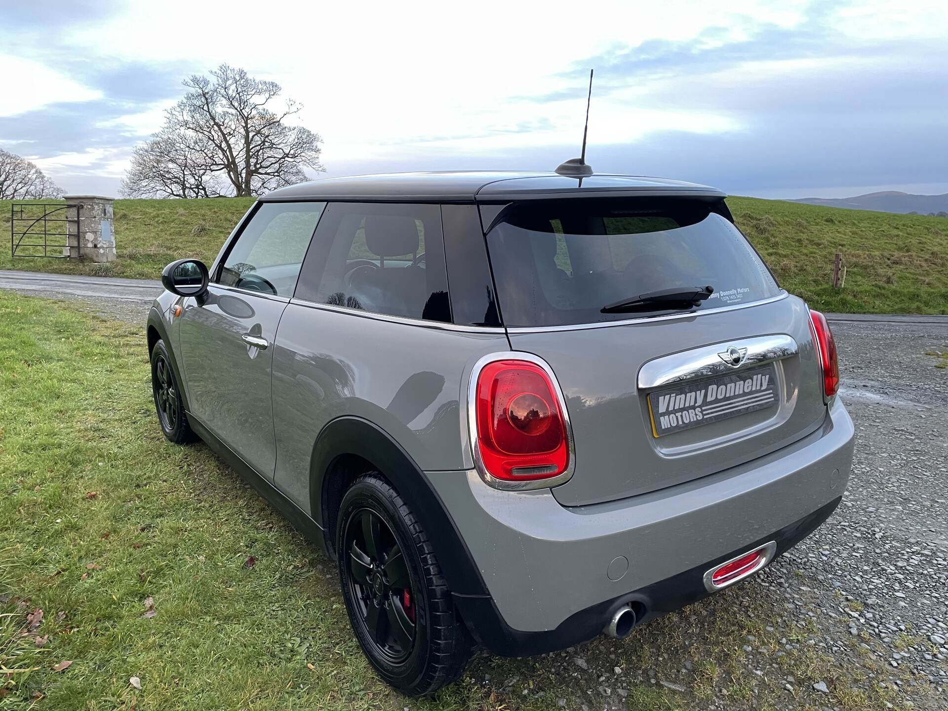 MINI Hatch in Down