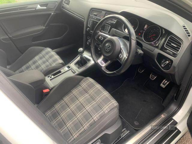 Mar 2016 Volkswagen Golf 2.0 TDI GTD 5dr