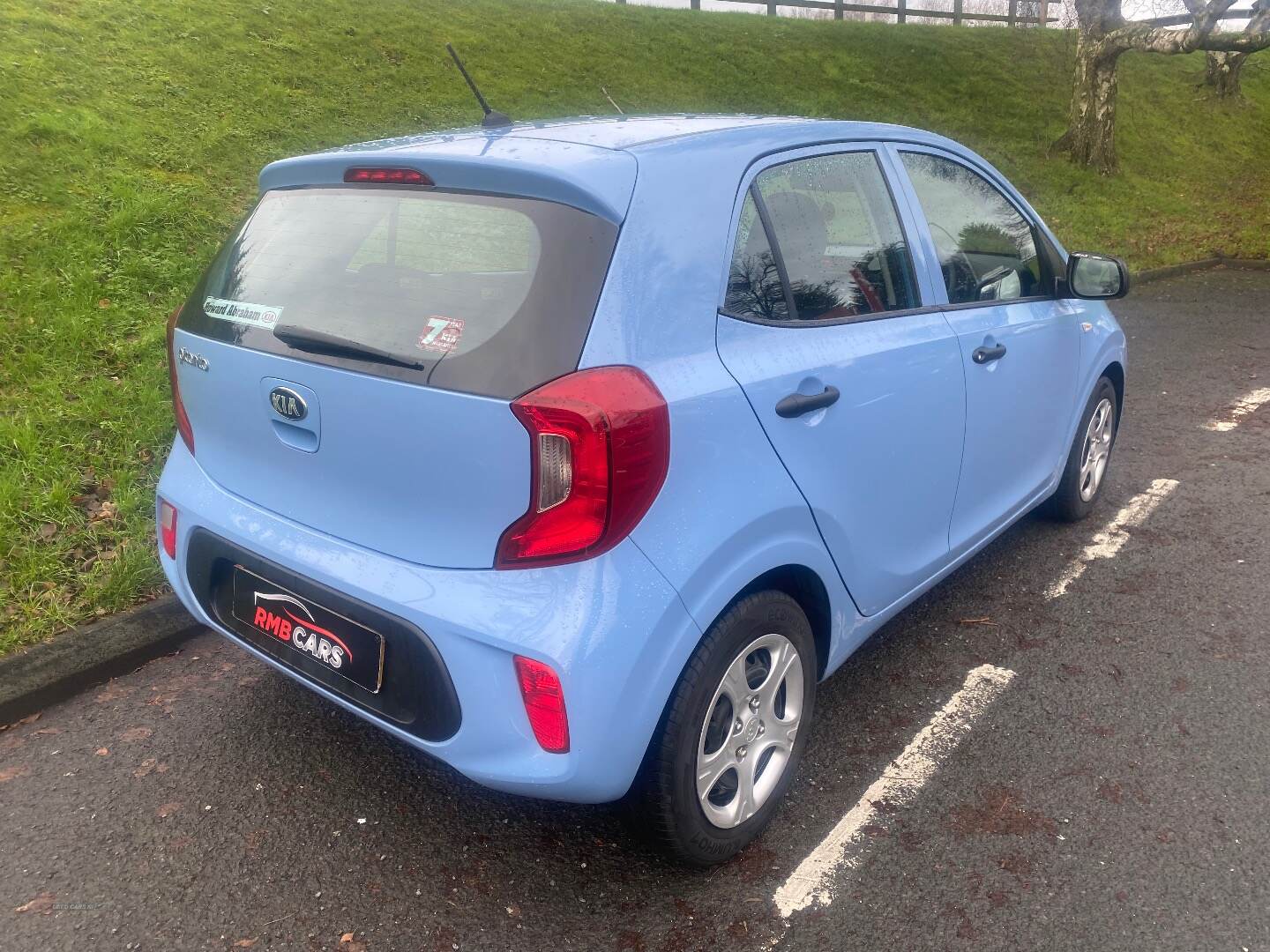 Kia Picanto HATCHBACK in Down