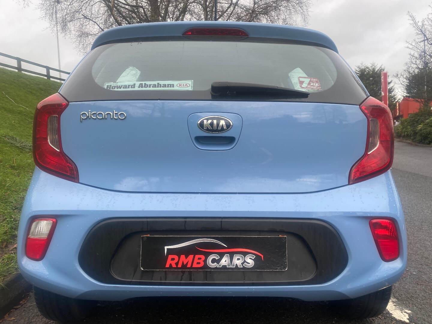 Kia Picanto HATCHBACK in Down