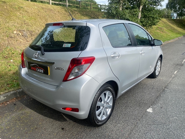 Toyota Yaris HATCHBACK in Down